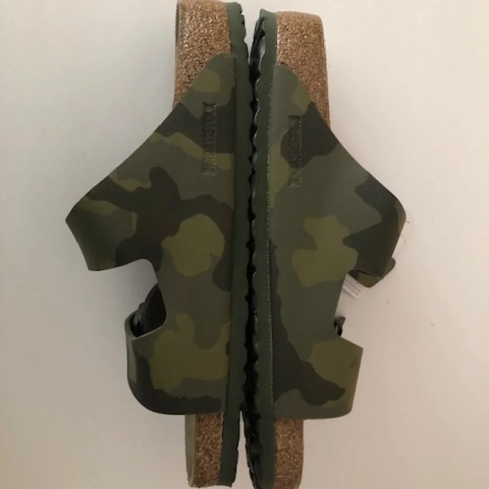 Birkenstock Arizona Soft Footbed Camo Sandal. Size: 7, 9, 10, 11, 12 - Picture 11 of 14